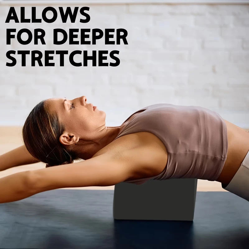 3PCS includes 2 yoga Blocks 1 resistance bands.